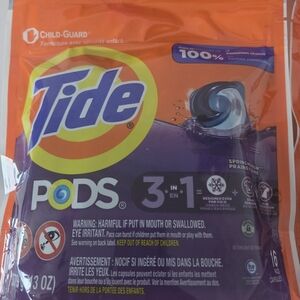 Tide Pods Liquid Laundry Detergent Packs, Spring Meadow Scent, 16 Count